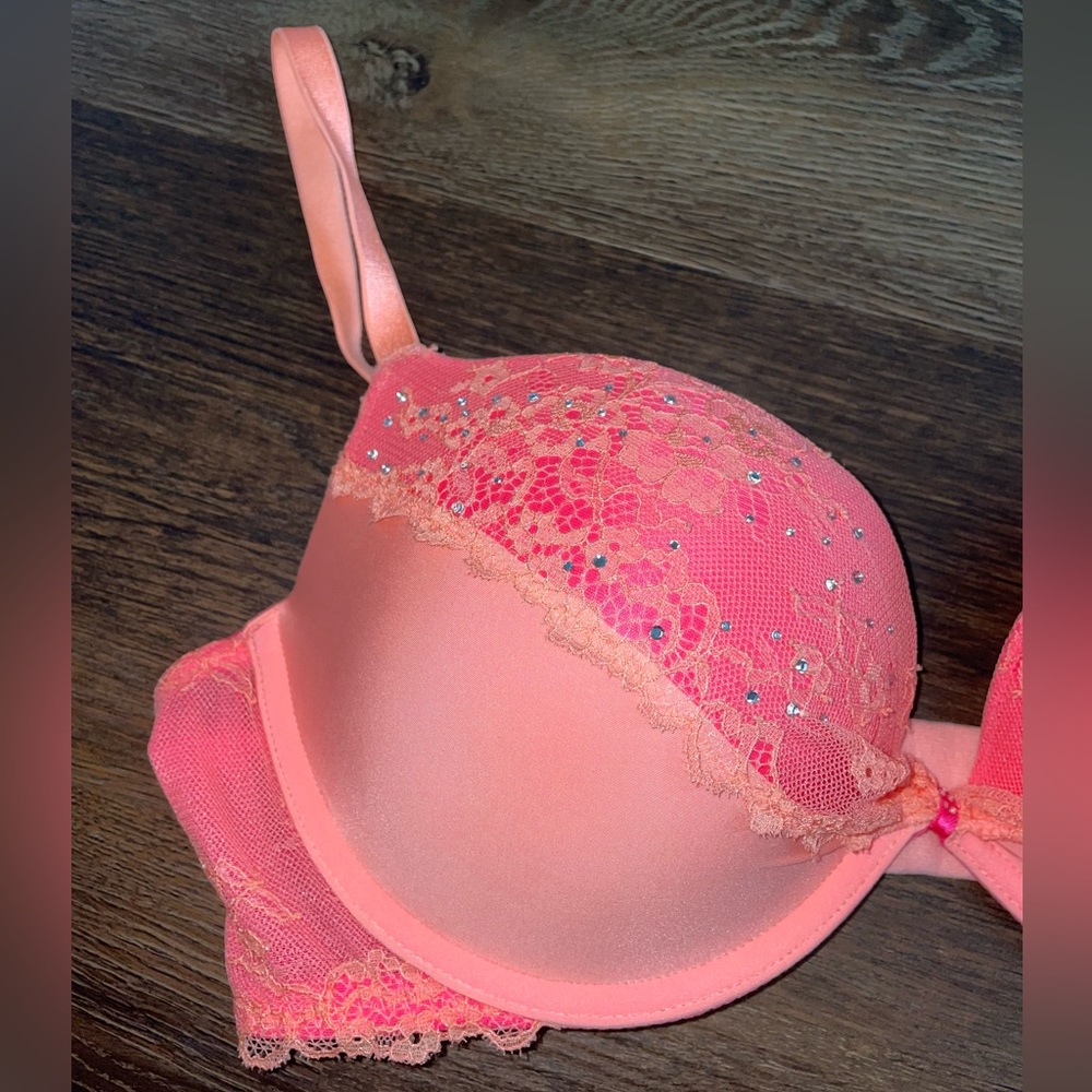 Padded Demi Bra by Victoria’s Secret - Picture 2 of 5
